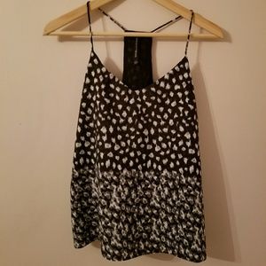 Black and white print top